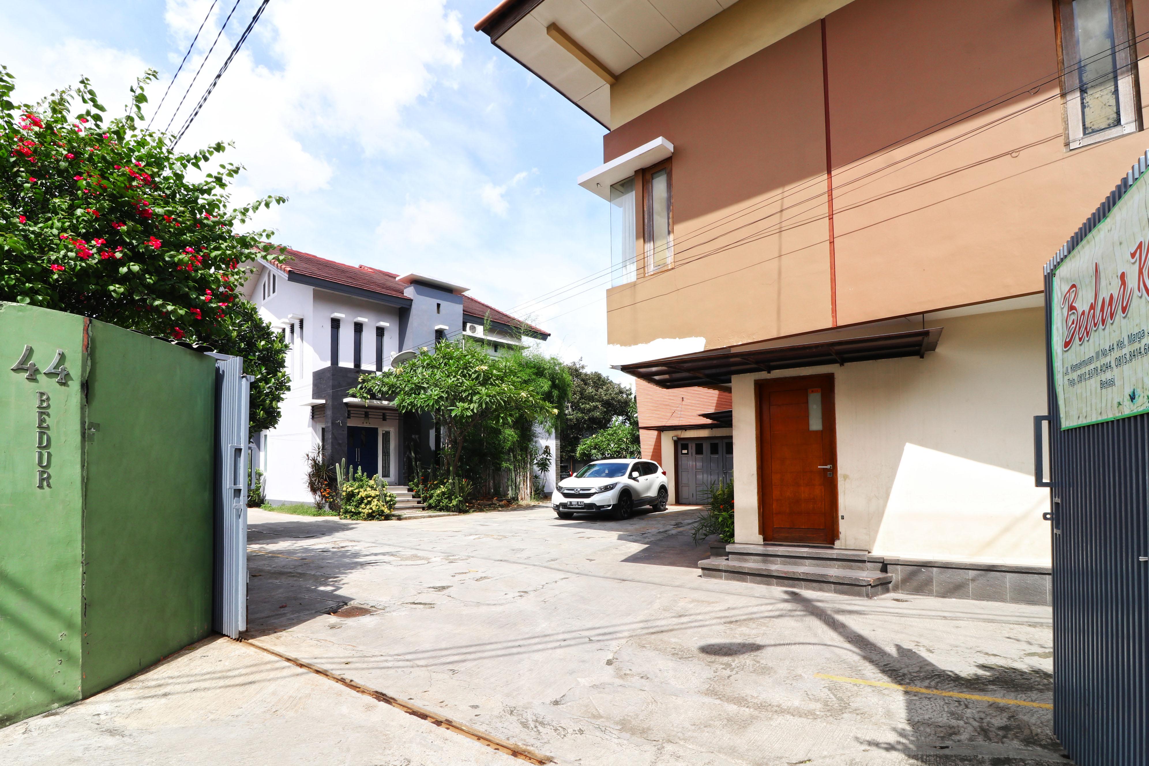 Bedur Homestay Syariah Bekasi Luaran gambar