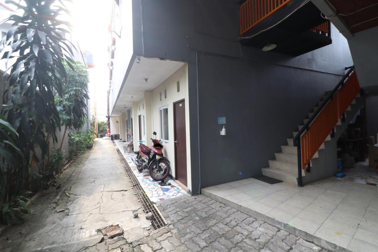 Bedur Homestay Syariah Bekasi Luaran gambar