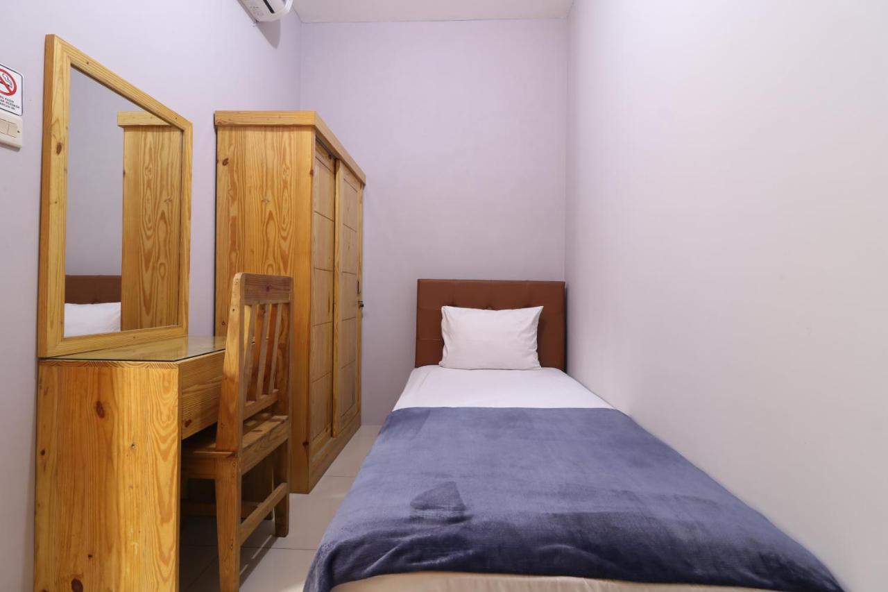 Bedur Homestay Syariah Bekasi Luaran gambar